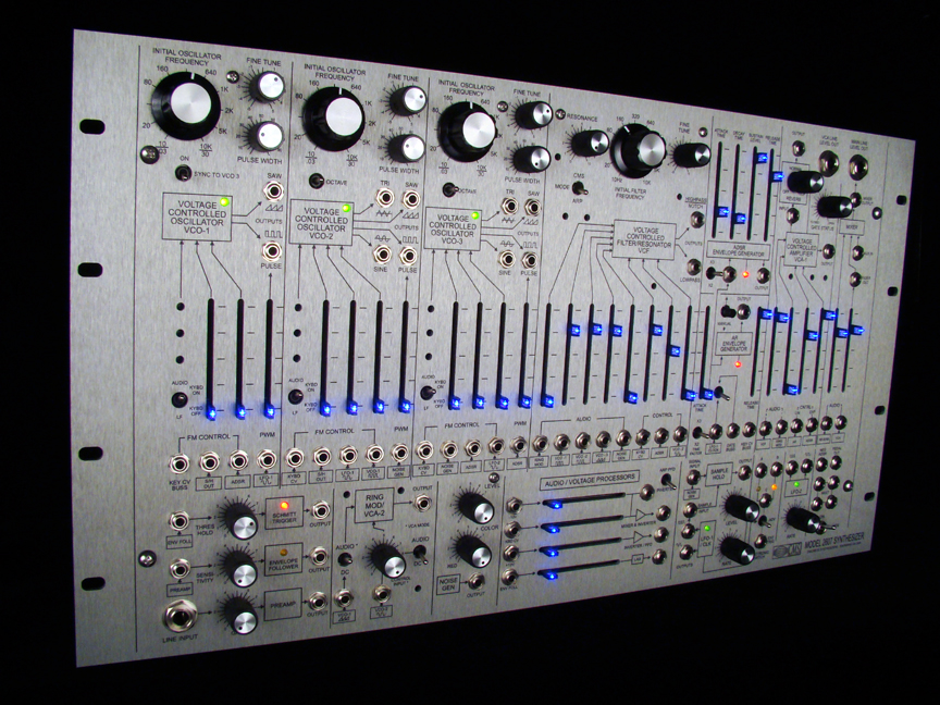 The CMS 2607 rack mount synthesizer.