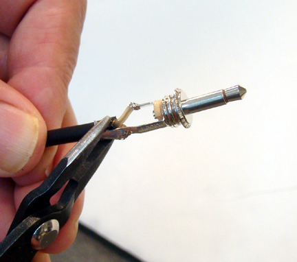 Tightening the Strain Clamp